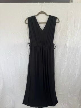 Astr | Dresses | New Astr Pleated Drop Waist Maxi Dress In Champagne Gold |  Poshmark